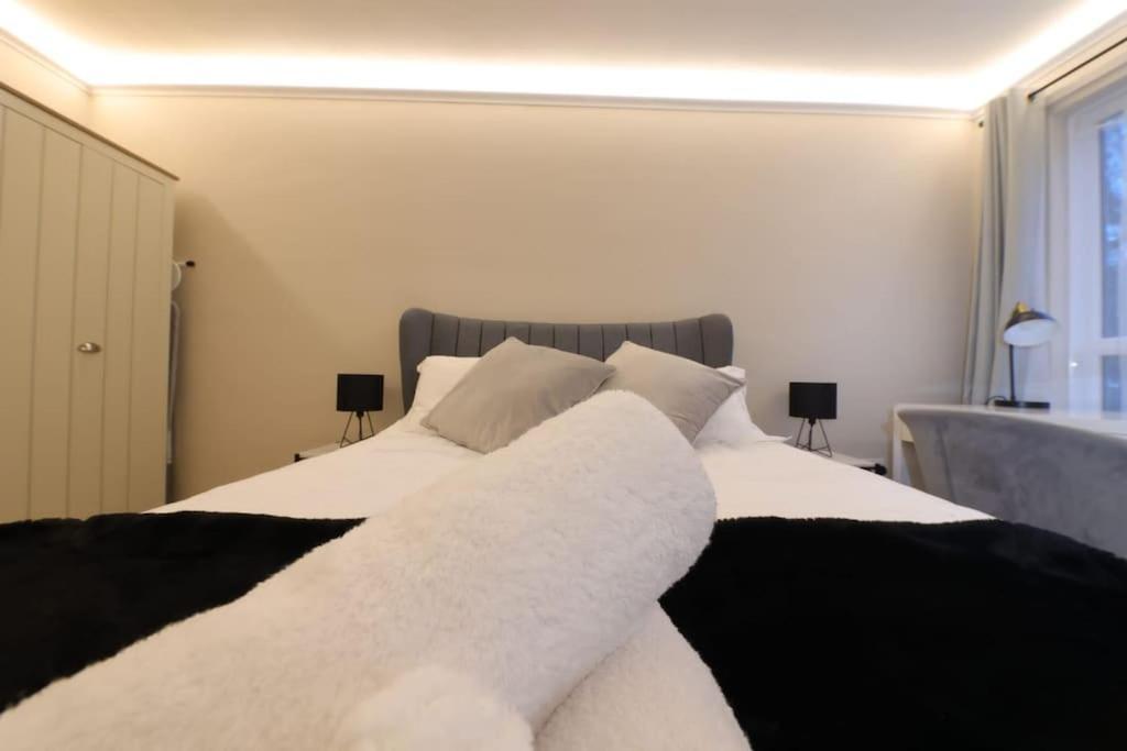 Riverside Serviced Apartments Londres Exterior foto